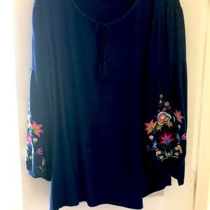 Tie Front, Embroidered Sleeves, peasant style Top!